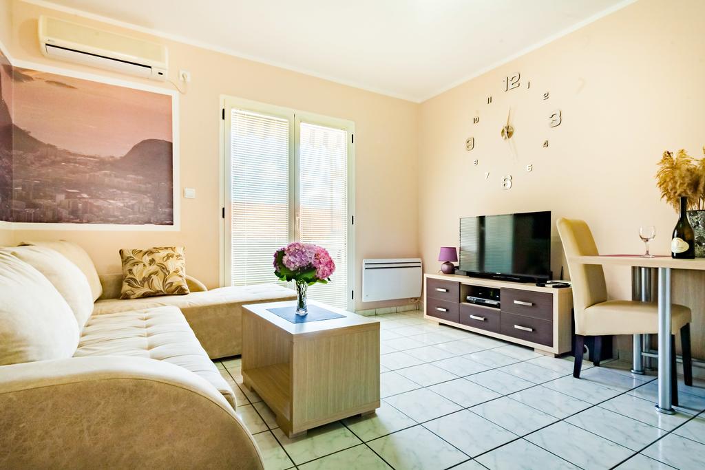 Apartments Adriatic Sveti Stefan Dış mekan fotoğraf