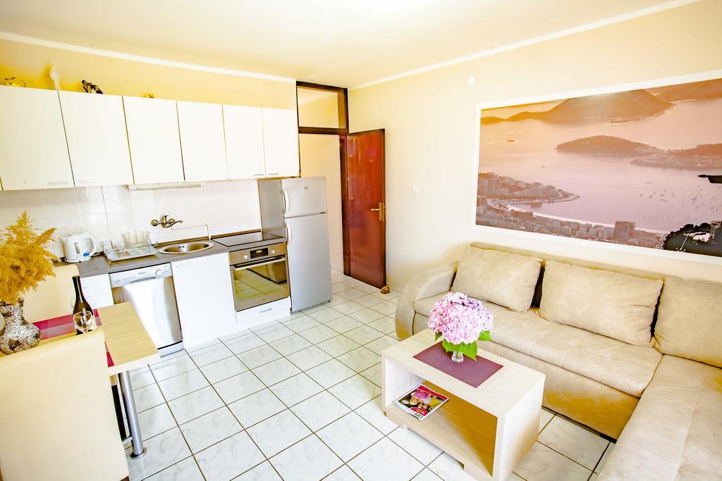 Apartments Adriatic Sveti Stefan Dış mekan fotoğraf