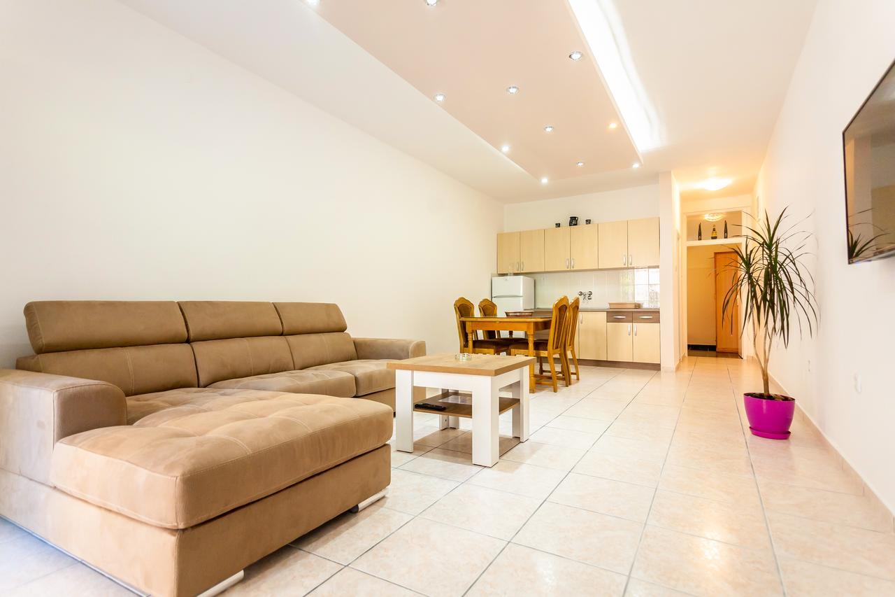 Apartments Adriatic Sveti Stefan Dış mekan fotoğraf
